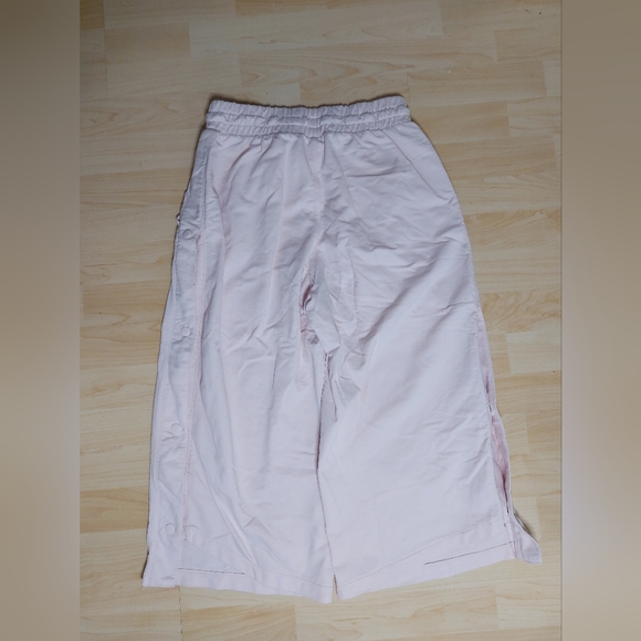 Puma x Randomevent Light Pink Cropped Wide Leg Snap Capri - Picture 4 of 8